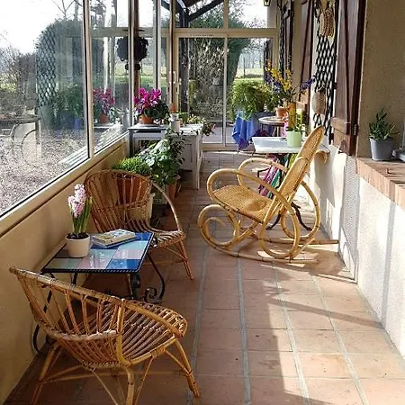 Le Vitard Oda ve Kahvaltı Volnay (Sarthe)